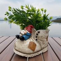 Pot de fleurs créatif en résine en forme de botte de nain vieillie, jardinière rustique en forme de sneaker usé pour la décoration de jardin et de maison, vase à fleurs rustique