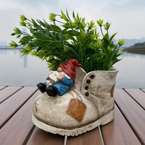 Vaso per Fiori Creativo a Forma di Stivale Invecchiato, Fioriera <span class=keywords><strong>in</strong></span> Resina Stile Shabby Chic, Vaso Rustico per Giardino e Arredamento Casa - Product Image 1