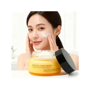 Crema Ligera de Propóleo 50ml Humectante Para Todo Tipo de Piel Cuidado Facial Diario - Product Image 2