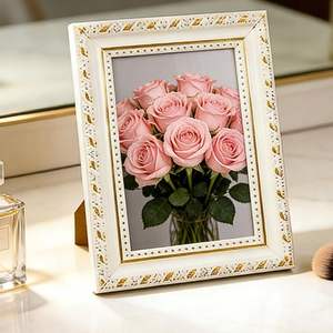 Marco <span class=keywords><strong>de</strong></span> Fotos A4 Lacado en Blanco Brillante con Borde Dorado Elegante, Tamaño Estándar Internacional para Documentos, Exhibición en Pared o Mesa - Product Image 3