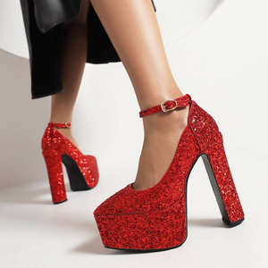 Escarpins élégants pour femme à talons épais et plateforme haute, ornés de paillettes brillantes, rouges, à bout pointu et bride cheville, à talons très hauts - Product Image 4