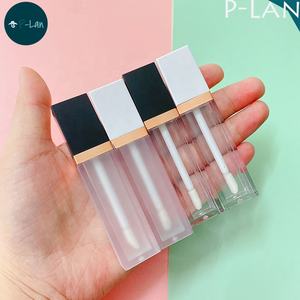 P-लैन ब्रांड स्टॉक 100pcs सफेद काले शीर्ष स्पष्ट पाले सेओढ़ लिया कस्टम Lipgloss ट्यूब फ्लैट 7ml खाली थोक लिप ग्लोस ट्यूब - Product Image 4