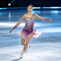 Robe de patinage artistique à manches longues en maille dégradée violet-rose, avec grand strass, dos en V et mousseline ondulée pour performance