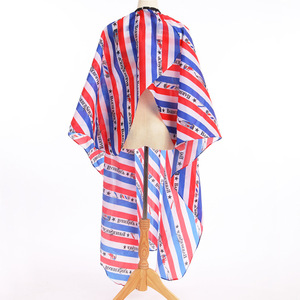 Cape de coiffure rayée rouge, bleue et blanche, anti-adhésive, pour salon de coiffure - Product Image 3
