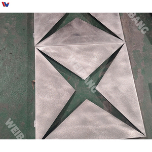 Plaque de plafond perforée en aluminium, panneau triangulaire, ignifuge, moderne, décoratif, revêtement de plafond, peinture poudrée, usage commercial - Product Image 5