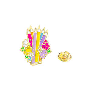 Cadeaux promotionnels de la Journée des enseignants au crayon épinglettes personnalisées à bas prix en émail dur et souple pour accessoires - Product Image 6