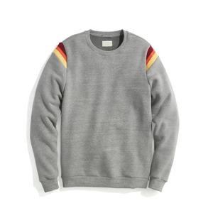 เสื้อสเวตเชิ้ตคอกลมโอเวอร์ไซส์สำหรับผู้ชาย ผ้าฝ้าย 100% ผ้าฟลีซ อุ่นสบายสำหรับฤดูหนาว สไตล์สตรีทแวร์ เสื้อพูลโอเวอร์ลำลอง แฟชั่น OEM รับผลิตแบรนด์ส่วนตัว ปักลาย - Product Image 1