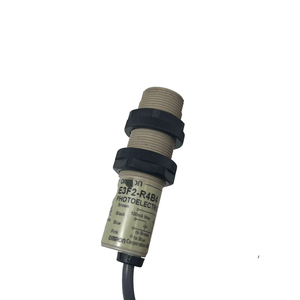 Plc E3F2-R4B4 PHOTOELECTRIC SWITCH <b>USED</b> - Product Image 1
