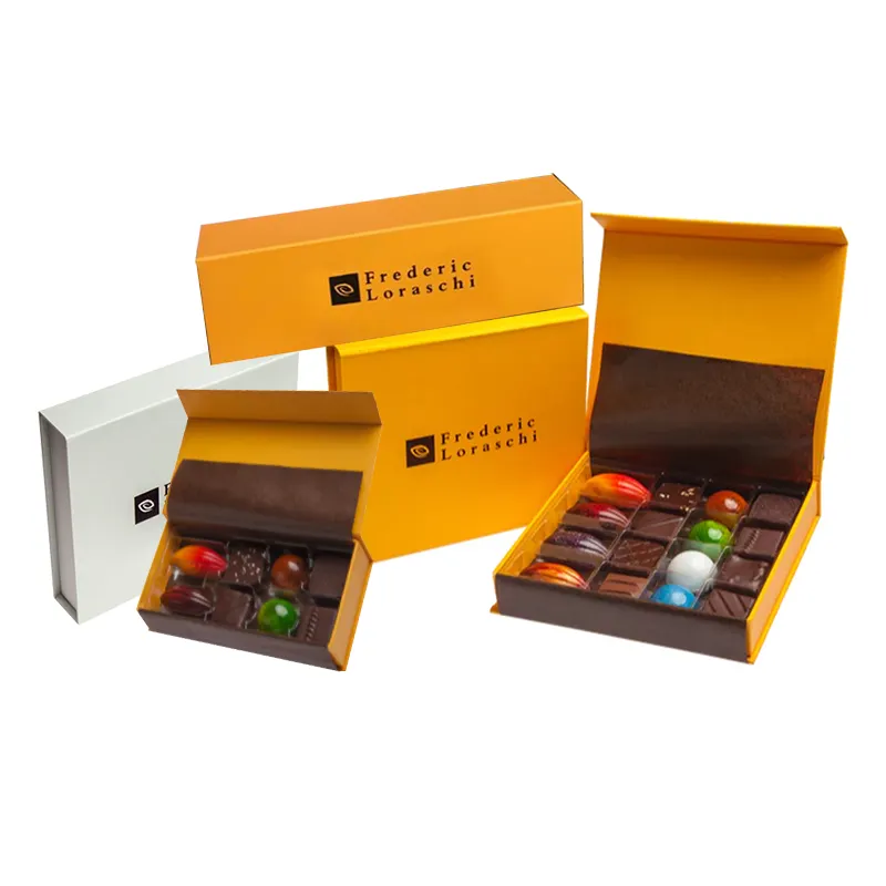 Hoge Kwaliteit Groothandel Multicolor Luxe Aardbei Zwarte Truffel Chocolade Verpakking Geschenkdoos Met Verdelers