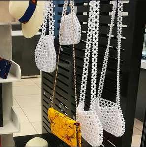 Bolso de PU para Mujer Hecho a Mano en Zambia, Marca MNAK Fashion Thrills, con Decoración de Flores con Patrón de Caramelo y Cierre de Cordones - Product Image 5