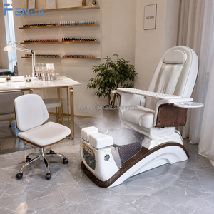 Poltrona Professionale di Lusso per Manicure e Pedicure con Massaggio 3D Human Touch e Idromassaggio Senza Tubi - Product Image 1