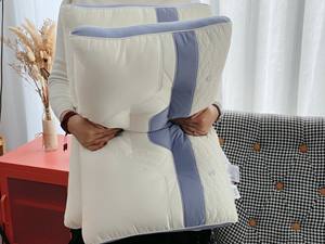 หมอนโพลีเอสเตอร์รุ่นใหม่ ปี 2026 ดีไซน์ทันสมัย แบบเรียบ  ออกแบบตามหลักสรีรศาสตร์ รองรับต้นคอ 3 มิติ - Product Image 2