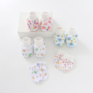 Conjunto de Gorro, Calcetines y Manoplas para Bebé Recién Nacido MIO, Diseño de Dibujos Animados, Estampado de Animales y Corazones, Antiarañazos - Product Image 5