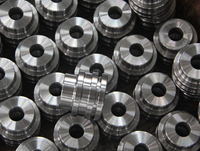 Piston de vérin hydraulique en fonte ductile usiné CNC, pièce de rechange OEM basée sur dessin