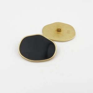 กระดุมโลหะโลโก้แบบกำหนดเองสำหรับเสื้อผ้ากางเกงยีนส์ เสื้อโค้ท และแจ็คเก็ต - Product Image 3