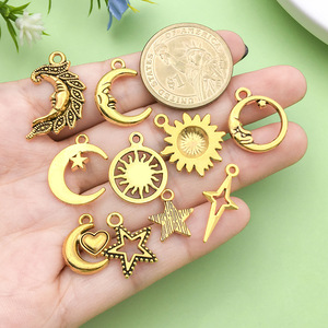 Pendentifs en alliage d'or antique, soleil, lune, étoile, formes variées, pour la fabrication de colliers, accessoires de bijoux DIY - Product Image 2