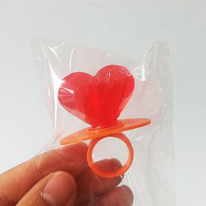 Caramelos Duros con Sabor a Frutas en Caja con Forma de Corazón y Anillo de Labios, Personalizados para el Día de San Valentín - Product Image 4