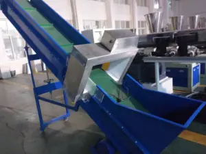 Hindistan'a 200-250 kg/saat PE film peletleme makinesi yapımı plastik peletler tedarik