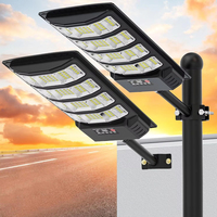 Lampe solaire LED extérieure IP67 en ABS avec télécommande pour l'éclairage des jardins et des façades