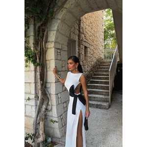 Robe de soirée blanche style simple col montant manches courtes détails de perles tailles XS/XL longueur au sol styles de fête - Disponible XS XL - Product Image 6