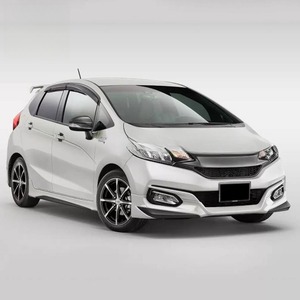 Kit carrosserie pour Honda Fit 2018 : Lame de pare-chocs avant, jupes latérales, séparateur de pare-chocs arrière, diffuseur, spoiler - Accessoires automobiles - Product Image 1