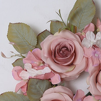 Künstlicher Rosen- & Hortensien-Kerzenring - Blumenkranz als Tischdekoration, für Hochzeiten & Heimdekoration, Elegantes Ambiente-Geschenk