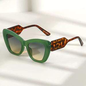 Lunettes de soleil de créateur pour femmes, monture œil-de-chat élégante, protection UV400, vente en gros, collection 2026 - Product Image 1