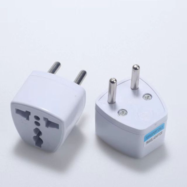 Factory Universal Adaptor 10a 16a Tamper Resistant IP21 Rated Travel AC Plug Converter EU 2 Pin 4.8mm Conversion Plug