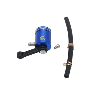Réservoir de <span class=keywords><strong>liquide</strong></span> de <span class=keywords><strong>frein</strong></span> et d'embrayage pour moto en aluminium CNC, réservoir d'huile universel avec tuyau et vis, orange - Product Image 2