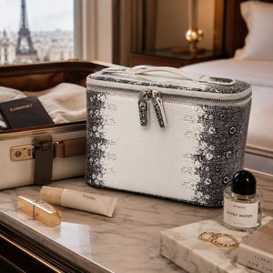 Bolsa de Maquillaje de Cuero Genuino OEM ODM, Textura de Lagarto, Organizador de Cosméticos de Viaje, Bolsa de Aseo para Mujer, Venta al Por Mayor - Product Image 5