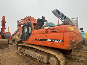 Excavatrice sur chenilles Doosan DX300 de seconde main avec 30 tonnes, Doosan de marque célèbre a utilisé le moteur original de l'excavatrice DX300 - Product Image 3