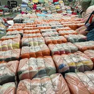 ผ้าห่มนอนฤดูหนาวคุณภาพสูง ยี่ห้อดัง ขายส่งจากโรงงาน ราคาพิเศษ รุ่น F13 ขายดี นุ่มสบาย ใช้เป็นเสื้อผ้ามือสองได้ - Product Image 4