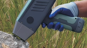 Venta caliente YuBoo K600 SDD Handheld XRF Spectrometer X-Ray Mineral Ore Analyzer para elementos metálicos 1 año de garantía ODM/OEM - Product Image 4