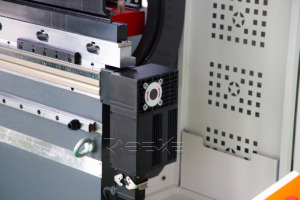 Tự động kim loại thép SS tấm tấm CNC Máy uốn 4 + 1 trục ép thủy lực phanh máy - Product Image 6