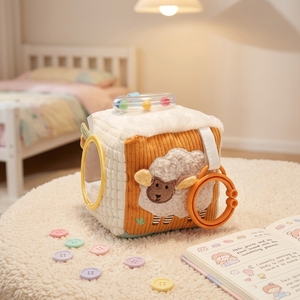 Cube sensoriel pour nouveau-né, jouet Montessori pour bébé, avec design texturé, jouet d'apprentissage précoce pour les voyages, pour développer la motricité fine - Product Image 6