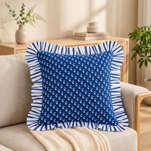 Housse de coussin classique à volants pour coussins décoratifs de canapé, accents de chambre, aménagement de salon et décoration intérieure - Product Image 1