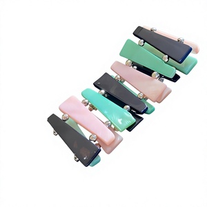 Nouveau Bracelet Vintage en Résine Acrylique Coloré et Perles en Laiton Fait Main Tendance Coquillage Résine Jonc Unisexe Bijoux de Mode pour Femme - Product Image 3