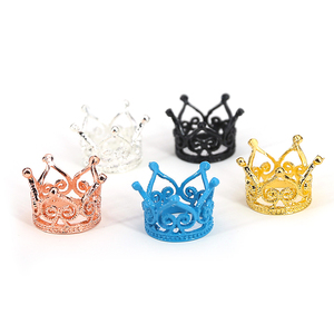 Corona Metálica Redonda Pequeña al por Mayor para <span class=keywords><strong>Manualidades</strong></span> y Decoración <span class=keywords><strong>de</strong></span> Pasteles <span class=keywords><strong>de</strong></span> Cumpleaños, Suministros para Decoración <span class=keywords><strong>de</strong></span> Repostería - Product Image 1