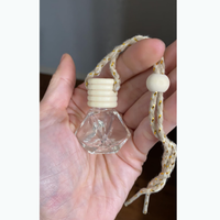 Diffuseur d'arômes suspendu en verre givré ovale pour voiture, avec bouchon en bois, décoration d'intérieur, flacon de parfum 5ml 10ml 15ml, vente en gros