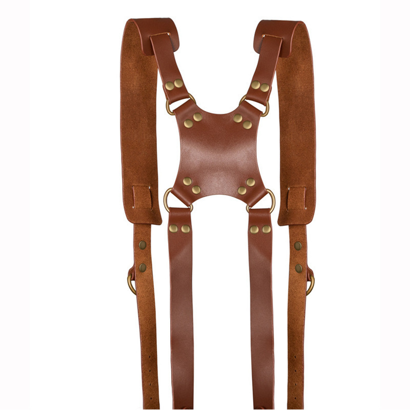 Nuevas hombreras acolchadas marrones.