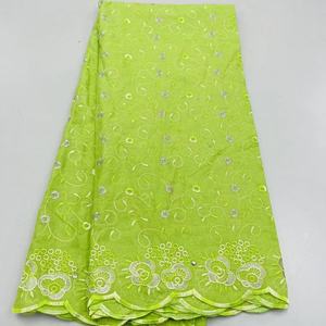 Prix de Gros d'Usine Tissu <span class=keywords><strong>Dentelle</strong></span> Tulle Suisse 100% Coton Brodé de Fil d'Or et d'Argent pour Robes Africaines - Product Image 2