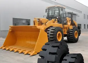 Good Traction Performance 20.5/70-16 Port Crane/Scraper Tires Loader Industrial Off The Road Solid Or Wide-body Dump Truck Tyres