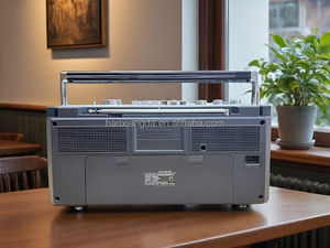 เครื่องเล่นเทปพกพาแบบวินเทจ RETRO FORTUEN พร้อมวิทยุ เครื่องบันทึกเสียงแบบคาสเซ็ตต์ <span class=keywords><strong>แปลง</strong></span>เป็น MP3 รองรับคลื่น FM/AM/SW หลายย่านความถี่ พร้อมช่องเสียบ USB/SD และลำโพงไร้สาย - Product Image 6