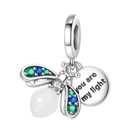 Venta al por mayor del fabricante: Cuentas colgantes luminosas de plata tibetana con forma de insecto, chapadas en plata, estilo europeo y americano, para pulseras DIY.