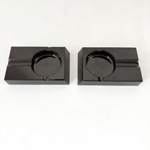 Cenicero Cuadrado <span class=keywords><strong>de</strong></span> Porcelana Negra Clásico con Logotipo Personalizado, Cenicero <span class=keywords><strong>de</strong></span> Cristal para Cigarros con Caja <span class=keywords><strong>de</strong></span> Regalo - Product Image 3
