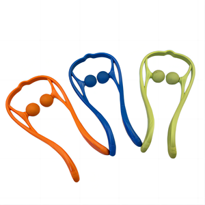 Masajeador de punto de presión para cuello, hombros, cervicales, forma de U, doble bola suave, venta al por mayor - Product Image 4