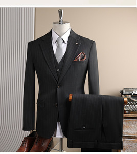 Blazer Monopetto da <span class=keywords><strong>Uomo</strong></span>, Vestibilità Slim, Collo a Revers, per Abiti Formali, Business e Matrimoni - Product Image 1