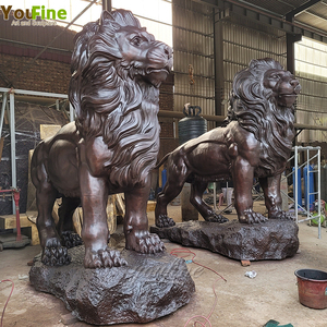Estatuas de León Grandes de Bronce para Plaza o Jardín - Product Image 3