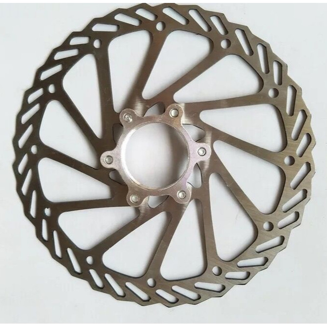 Trou de 160 mm de long avec bride