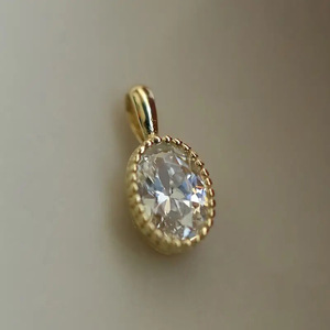 Collana con Ciondolo Ovale per Donne, Catena da Collo Minimalista alla Moda per Uso Quotidiano - Product Image 2